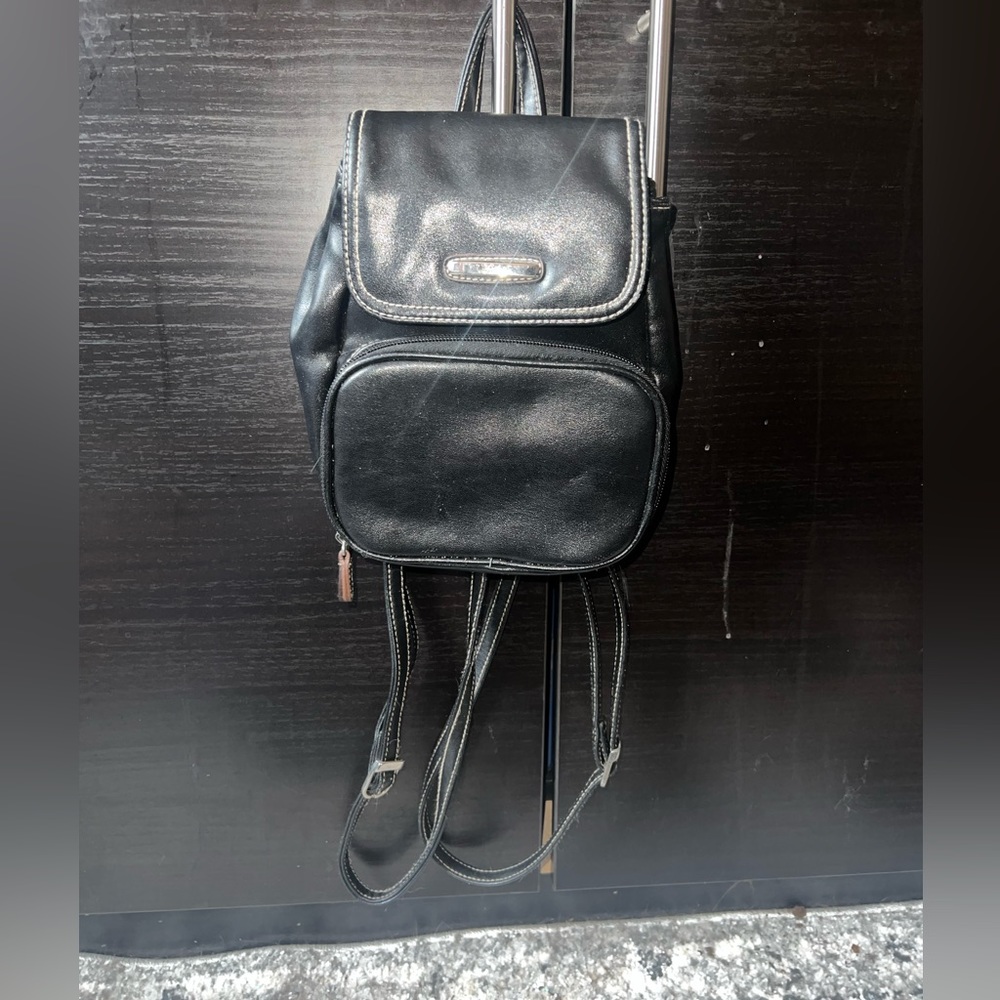 EUC Vintage Unbranded Black Leather Mini Backpack